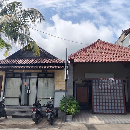 Ega S Hostel Batununggul Exterior foto